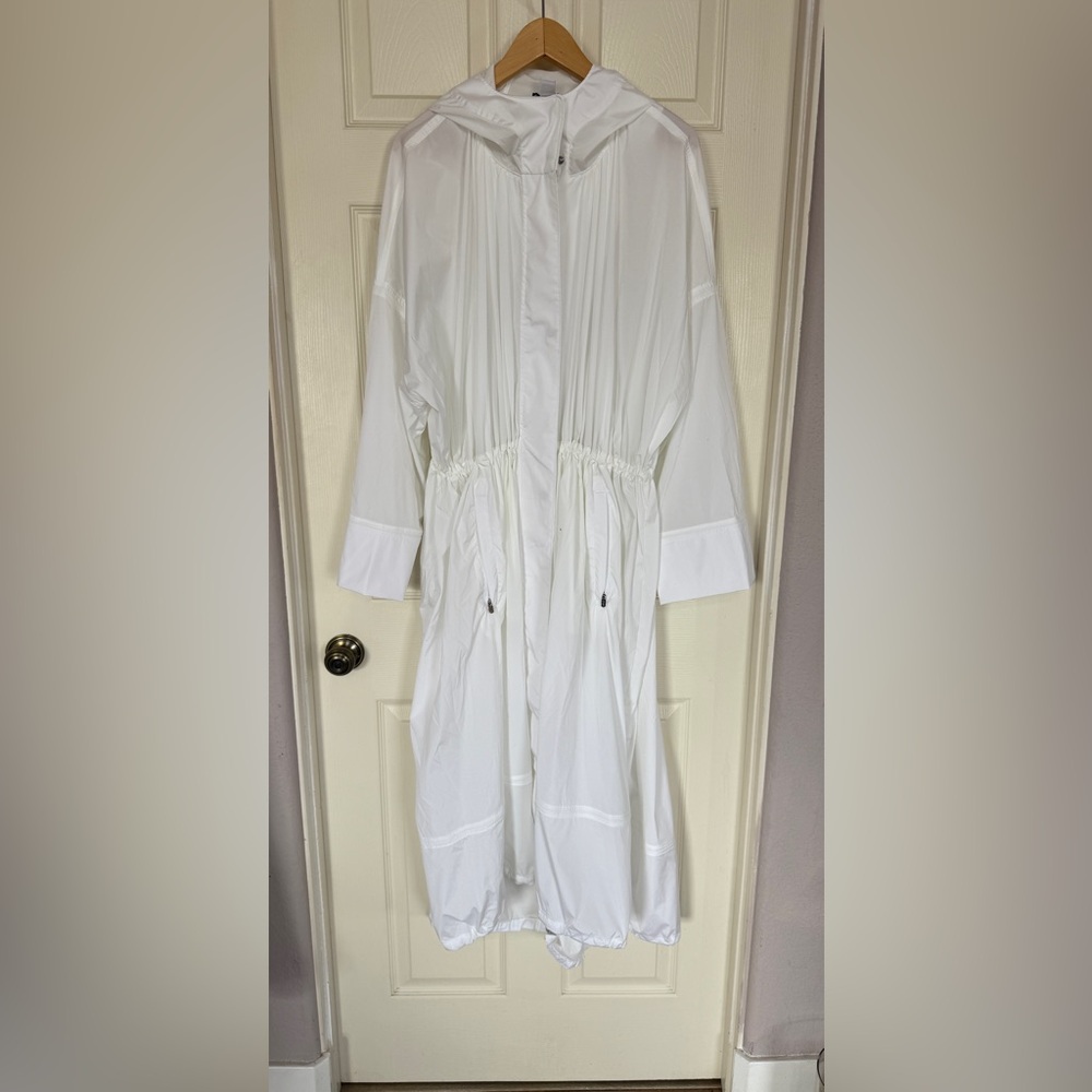 Athleta White Hooded Jacket with Drawstring